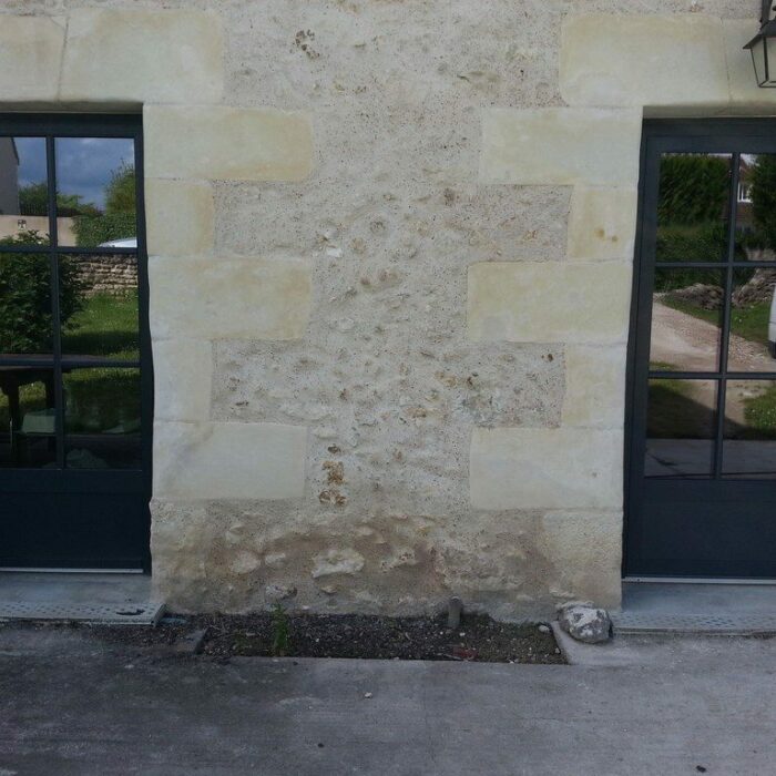 Portes fenêtres en aluminium grise posée par BVM Fermetures à Tours en Indre-et-Loire